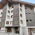 Triplex In Centre With Parking - Totally Renovated * Villars-sur-Ollon