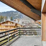 Triplex In Centre With Parking - Totally Renovated *