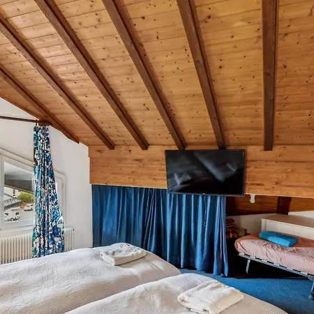 Triplex In Centre With Parking - Totally Renovated * Villars-sur-Ollon