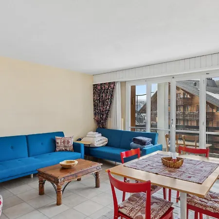 Triplex In Centre With Parking - Totally Renovated Appartement *